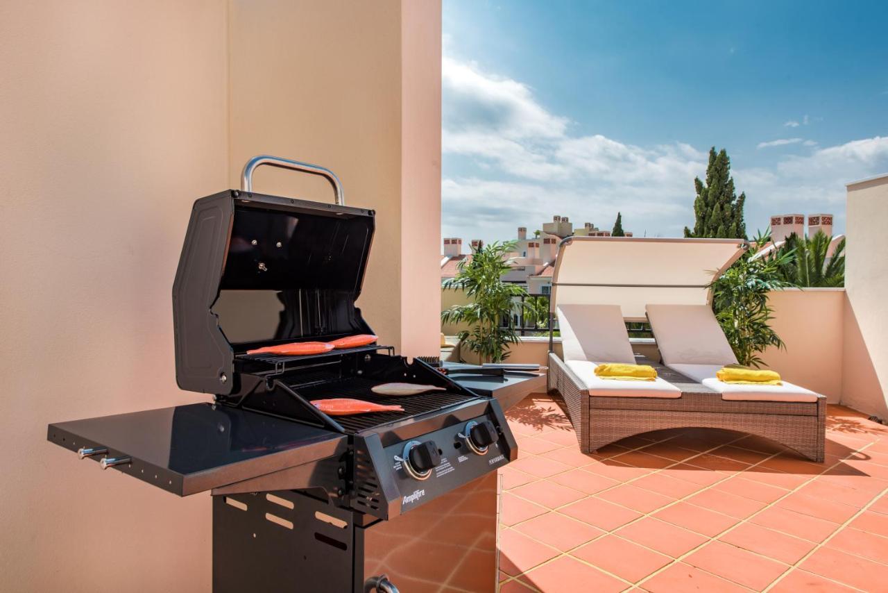 Luxury Apartment With Communal Pool And Terrace Quarteira Exterior photo